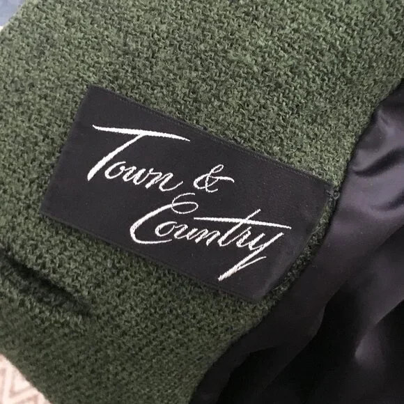 Vintage Green Boucle Coat with Mink Collar Boucle Wool Coat - Size Med - 1960s - Picture 3 of 4